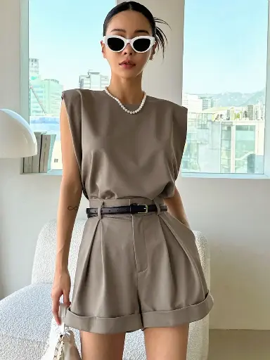 [sw2302276028288352] Top De Tanque Sólido Y Pantalones Cortos Con Dobladillo Sin Cinturón